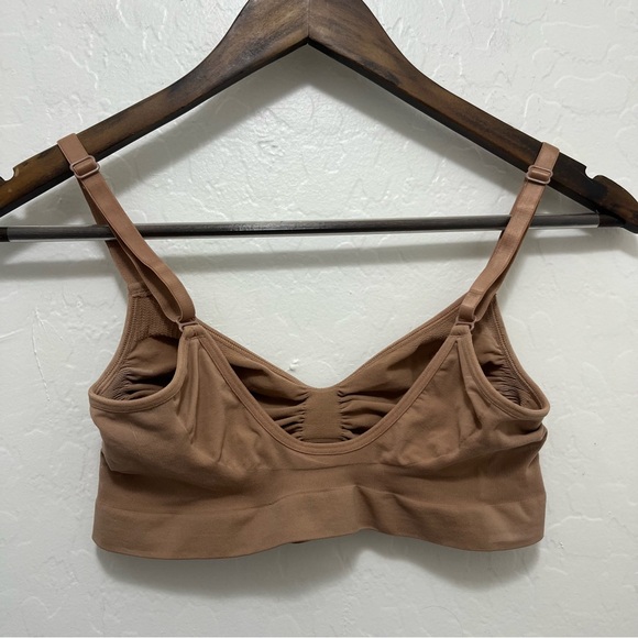 SKIMS 2X 3X Seamless Sculpt Bralette Comfort Plus - Picture 2 of 3